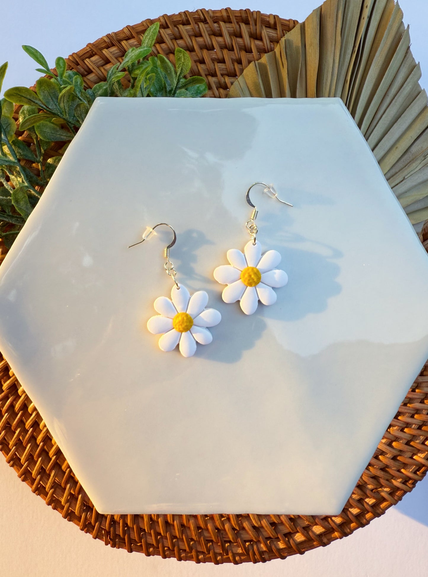 Large White Daisy Dangle Earrings